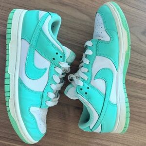 Nike Dunk Low Green Glow